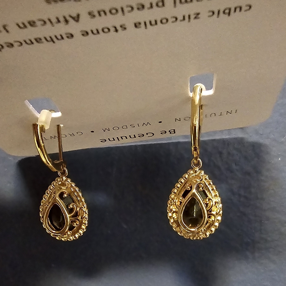 African Jade Earrings - Picture 3 of 4